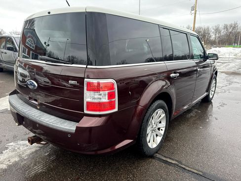 Used 2009 Ford Flex SEL image 5