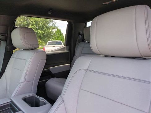 Certified 2026 Toyota Tundra Limited AWD/4WD image 6