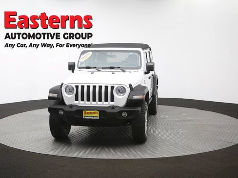 Used 2018 Jeep Wrangler Unlimited Sport S AWD/4WD image 52