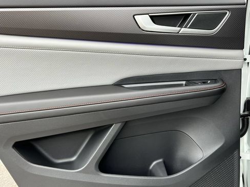 New 2026 Volkswagen Atlas Peak Edition AWD/4WD image 37