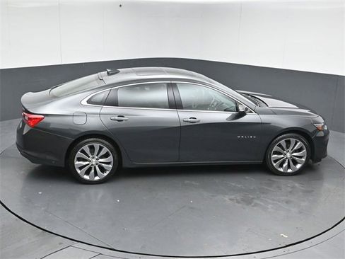 Used 2018 Chevrolet Malibu Premier w/ Premier Sun and Wheel Package image 40