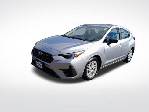 Certified 2025 Subaru Impreza 2.0i image 4