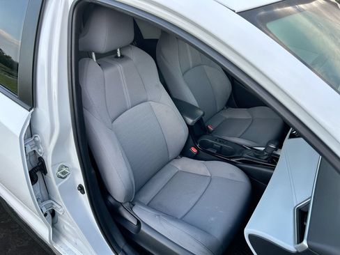 Used 2024 Toyota Corolla SE FWD image 31