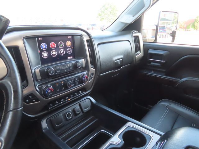 Used 2016 GMC Sierra 2500 Denali w/ Duramax Plus Package AWD/4WD image 35