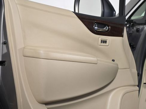 Used 2014 Nissan Quest LE image 38