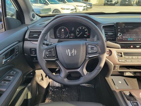 Used 2025 Honda Ridgeline RTL+ image 21
