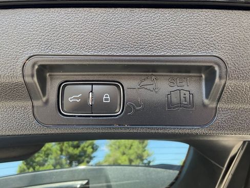 Used 2022 Ford Explorer ST w/ Equipment Group 401A AWD/4WD image 19