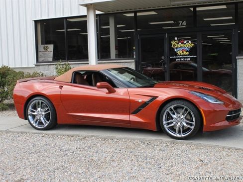 Used 2016 Chevrolet Corvette Stingray Convertible w/ 2LT Preferred Equipment Group image 31