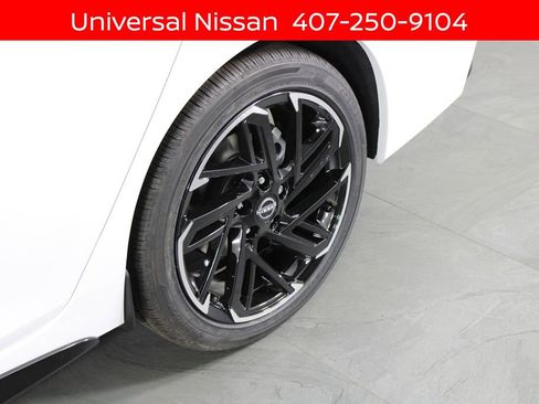 New 2026 Nissan Sentra SR w/ SR Premium Package FWD image 8