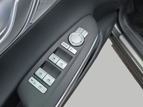 New 2026 Genesis GV70 2.5T AWD/4WD image 16