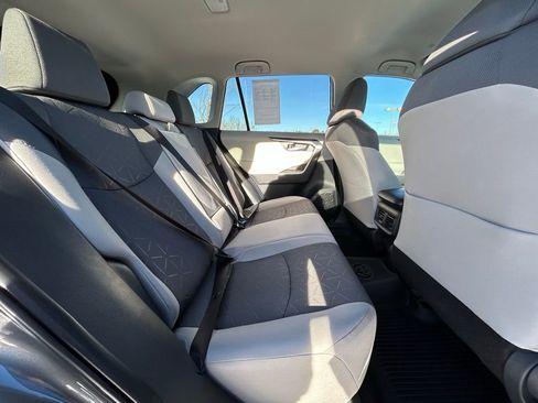Used 2025 Toyota RAV4 XLE image 26