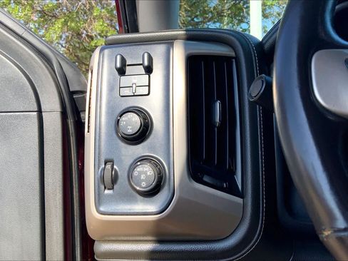 Used 2015 GMC Sierra 1500 Denali w/ Driver Alert Package AWD/4WD image 36