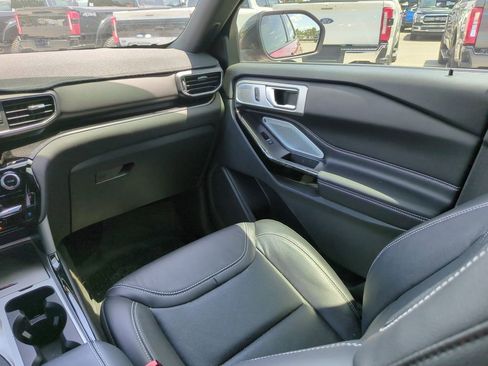 Used 2023 Ford Explorer ST w/ Equipment Group 401A image 17