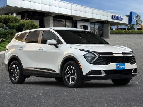 Used 2023 Kia Sportage LX image 9