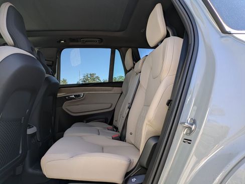 New 2026 Volvo XC90 T8 Plus w/ Protection Package Premier AWD/4WD image 16