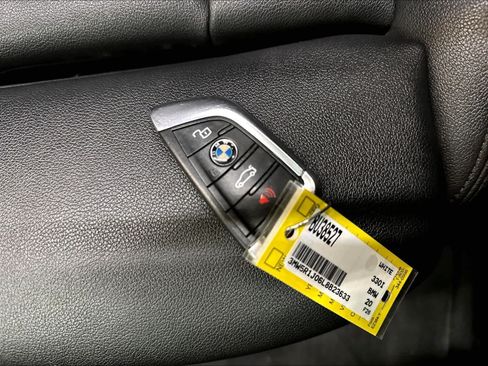 Used 2020 BMW 330i Sedan w/ Convenience Package RWD image 13