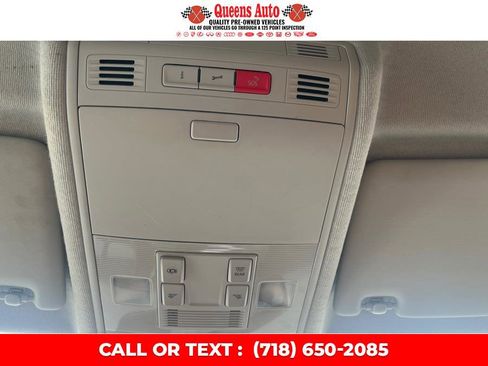 Used 2018 Volkswagen Tiguan SE image 16