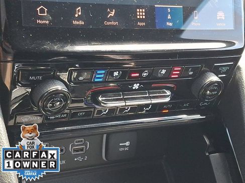 Used 2023 Jeep Grand Cherokee Limited w/ Luxury Tech Group II AWD/4WD image 16