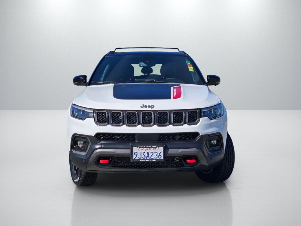 Used 2023 Jeep Compass Trailhawk w/ Trailhawk Elite Group AWD/4WD image 2
