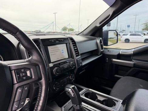 Used 2019 Ford F150 XLT w/ Equipment Group 302A Luxury AWD/4WD image 11