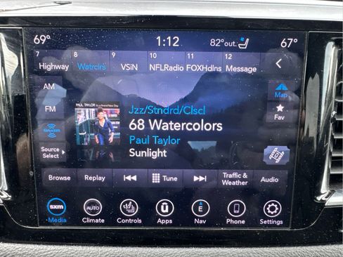 Used 2020 Chrysler Pacifica Limited FWD image 27