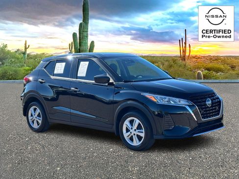 Certified 2025 Nissan Kicks Play S image 7