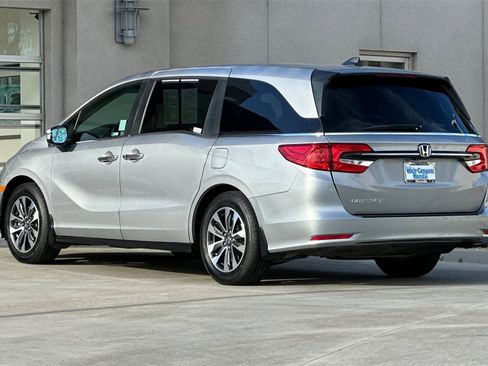 Certified 2023 Honda Odyssey EX-L image 3