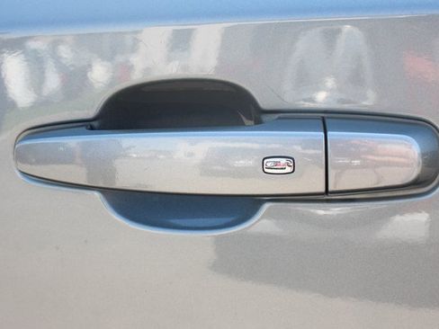 Used 2020 Chevrolet Traverse LS image 8