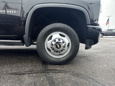 Used 2022 Chevrolet Silverado 3500 High Country w/ Safety Package II image 9