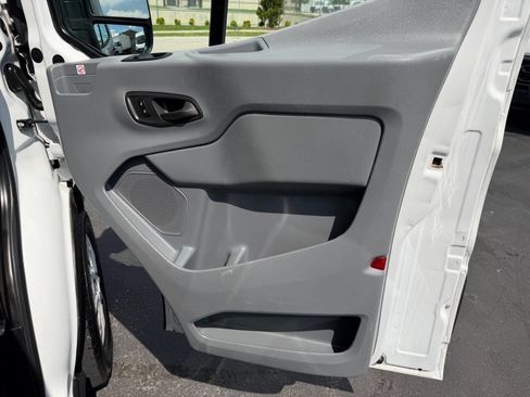 Used 2019 Ford Transit 350 XLT RWD image 24