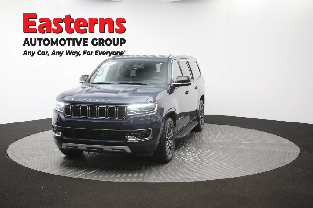 Used 2024 Jeep Wagoneer L Series II w/ Flexible Seating Group RWD image 61