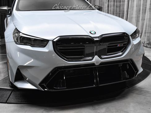 Used 2025 BMW M5 w/ Carbon Package image 49