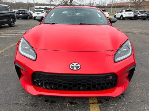 Used 2023 Toyota GR86 Premium w/ ALL Weather Mat Package (TMS) image 2