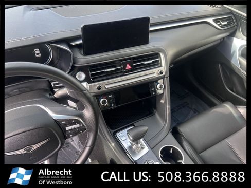 Used 2025 Genesis G70 2.5T image 29