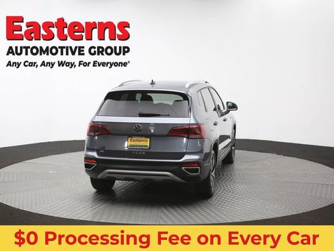 Used 2022 Volkswagen Taos SE FWD image 36