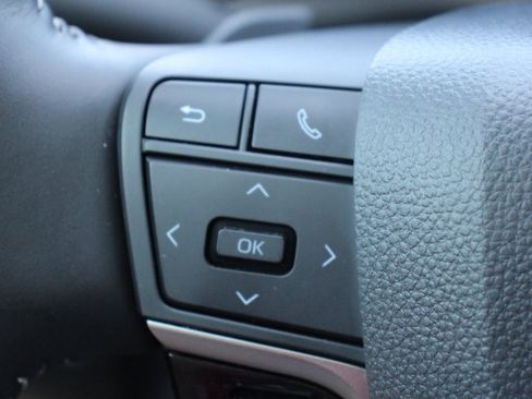 Used 2026 Toyota Camry SE w/ Convenience Package FWD image 23