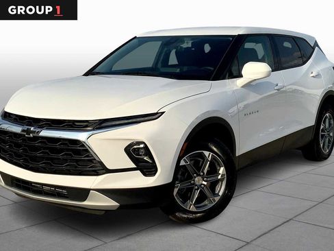Certified 2023 Chevrolet Blazer LT w/ Driver Confidence Package image 1