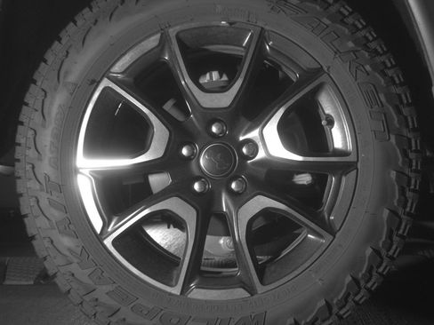 Used 2025 Jeep Compass Trailhawk image 15