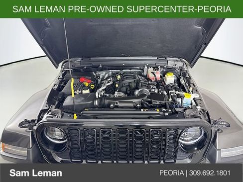 Used 2024 Jeep Gladiator Sport AWD/4WD image 24
