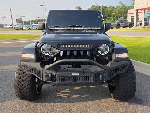 Used 2020 Jeep Wrangler Unlimited Sahara AWD/4WD image 2