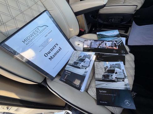 Used 2019 Mercedes-Benz Sprinter 170 image 17
