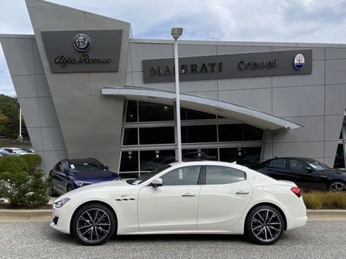 Used 2023 Maserati Ghibli GT image 8