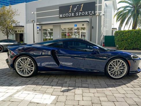 Used 2023 McLaren GT RWD image 32