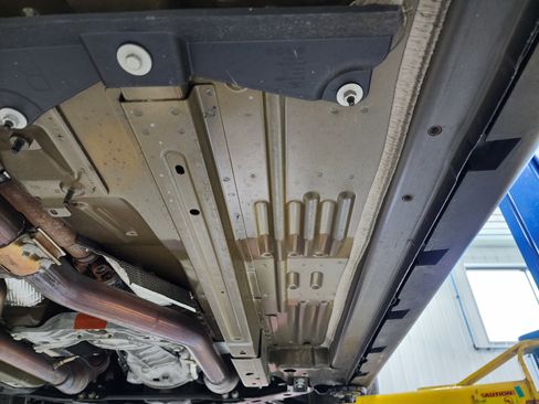 Used 2012 Ford Mustang Shelby GT500 w/ SVT Performance Pkg image 61