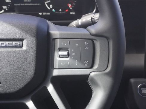 New 2026 Land Rover Defender 110 X-Dynamic SE image 13