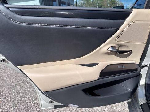 Used 2020 Lexus ES 350 w/ Accessory Package 2 image 30