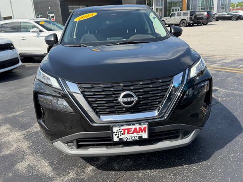 Used 2023 Nissan Rogue S AWD/4WD image 2
