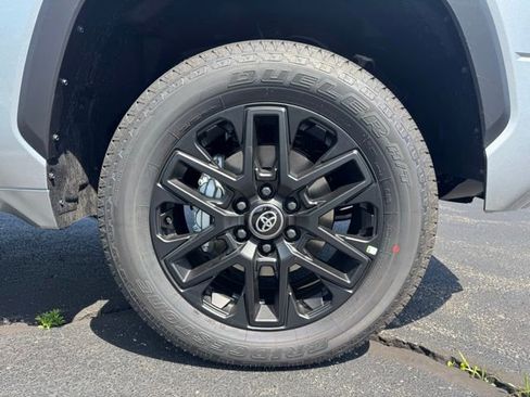 New 2026 Toyota Tundra Limited AWD/4WD image 9