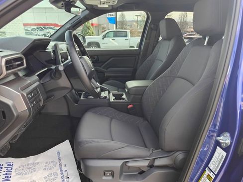 Certified 2025 Toyota Tacoma SR5 image 6