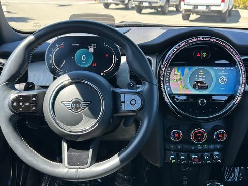 Used 2022 MINI Cooper S w/ Driver Assistance Package FWD image 17